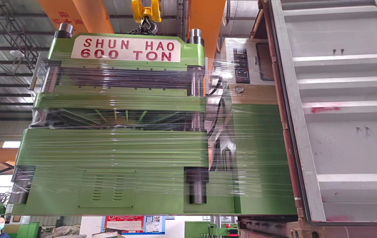 Shunhao 600 টন স্বয়ংক্রিয় মেলামাইন প্রেস মেশিন চালান